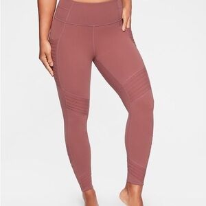 Athleta leggings with pockets